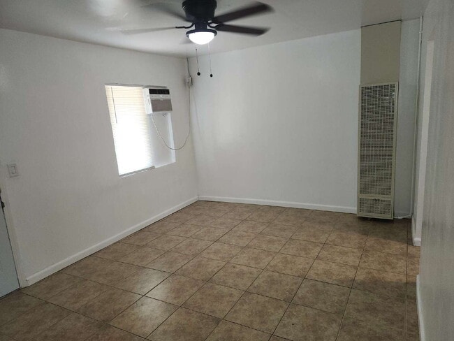 Photo - 1 bedroom 1 bath available in Dos Palos, CA.