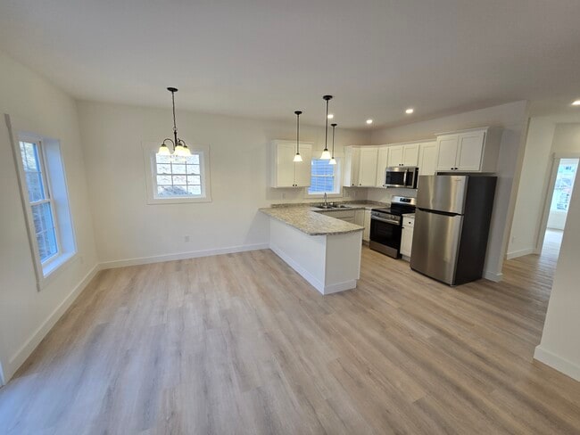 Photo - 1 Pine Grove Dr