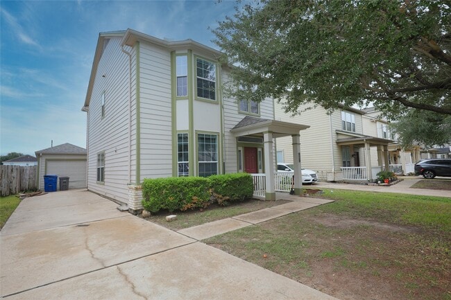 Photo - 18851 Sandelford Dr