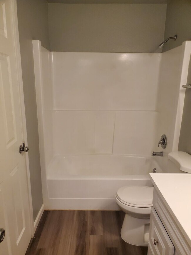 Photo - Cedar Gardens Apartments