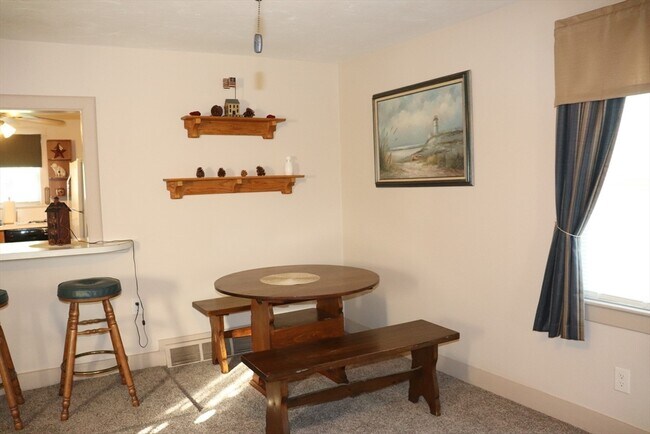 Photo - 11 Fitchburg Rd