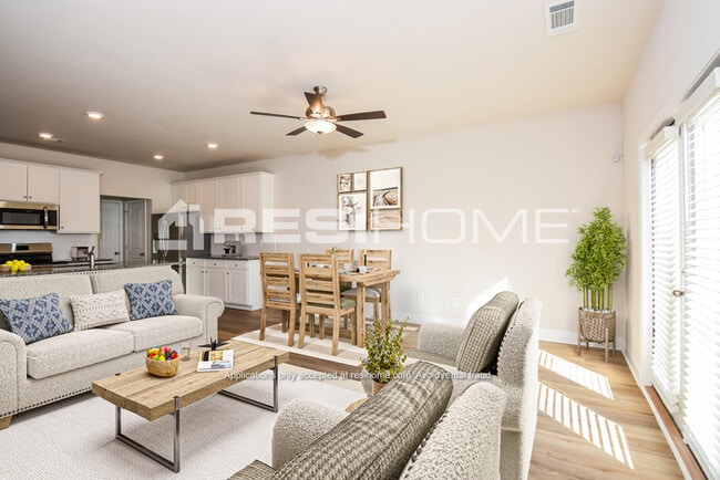 Photo - 2380 Whitburn Rd