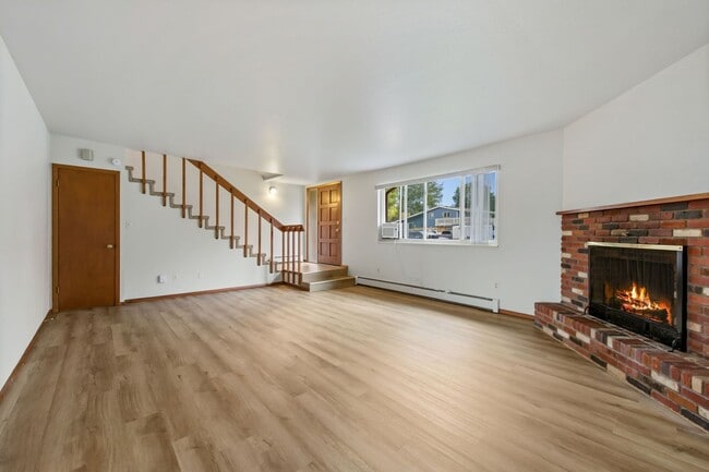 Photo - 745 Nyssa Dr