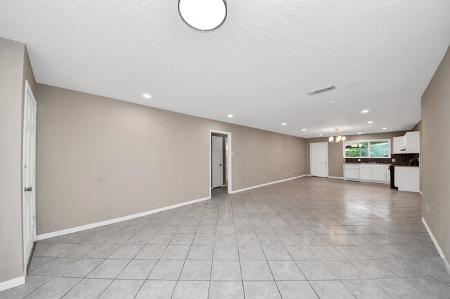 Building Photo - 11607 Neff St