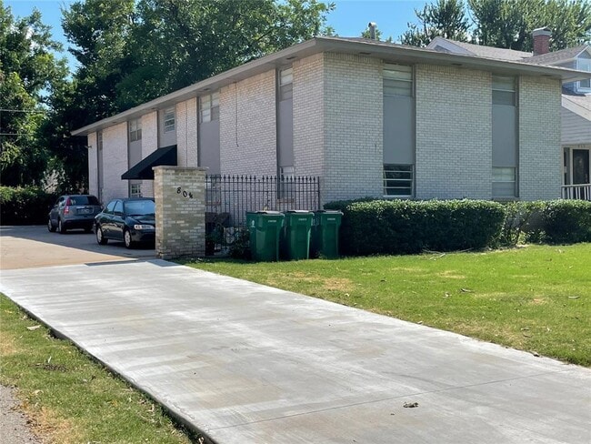 Building Photo - 804 NW 21st St Rental
