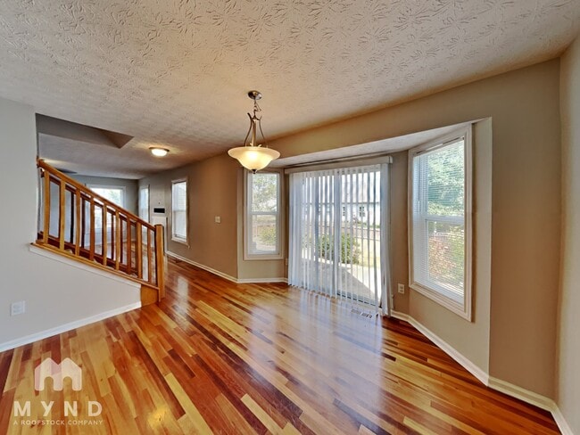 Photo - 148 Bingham Cir