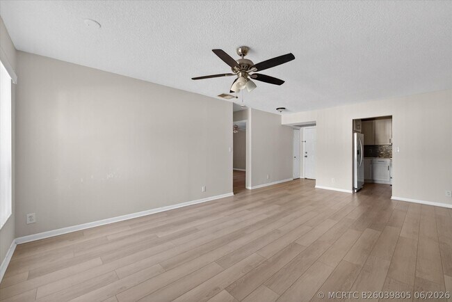 Photo - 4467 Carambola Cir S