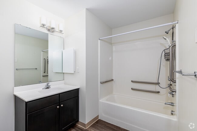 1BR, 1BA - Bathroom