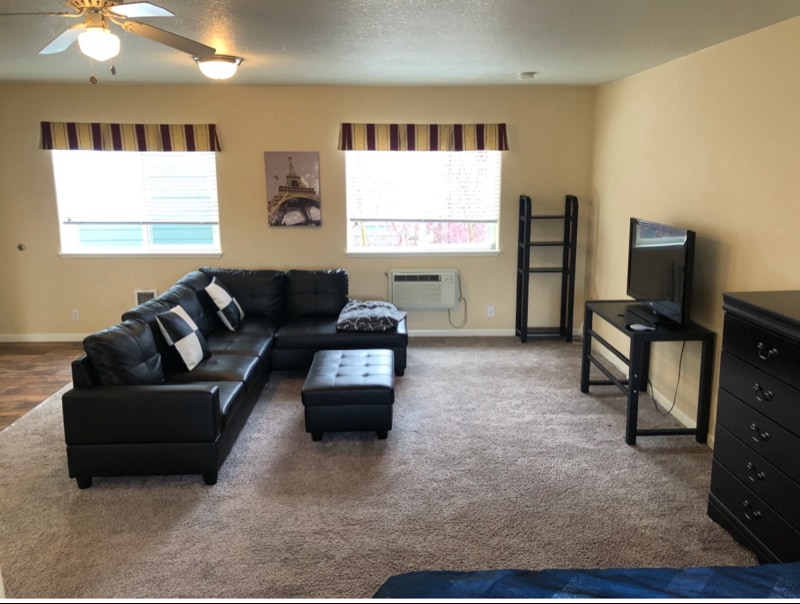 Photo - 1 NE Park Ln