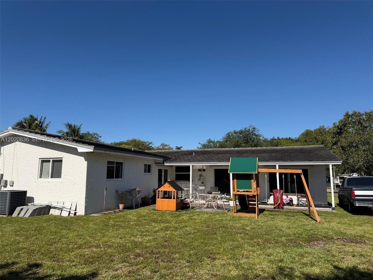 Photo - 13425 NW 2nd Ave