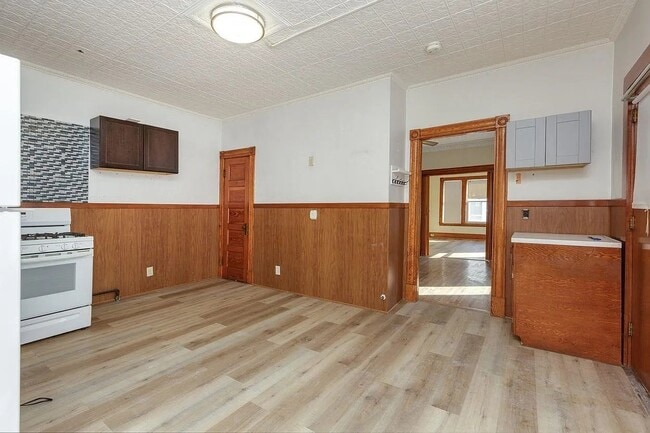 Photo - 86-88-88 Tolles St Unit 86