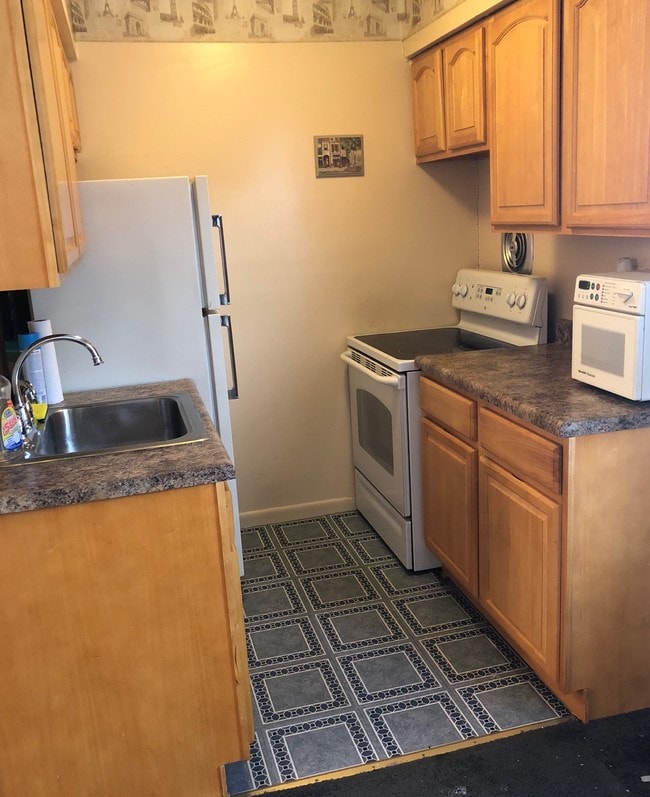 Photo - 56 68th St Apartment Unit 56 68th Street