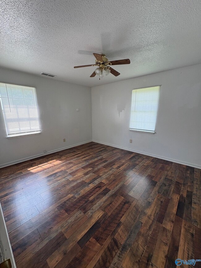 Photo - 21045 Myrtlewood Dr