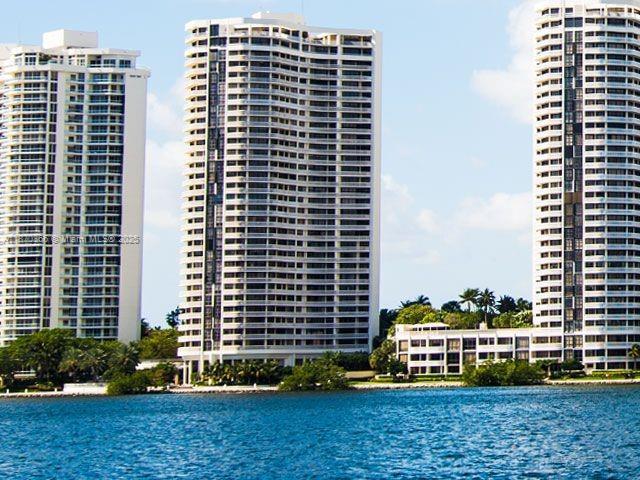 Building Photo - 2800 Island Blvd Unit 902 Rental