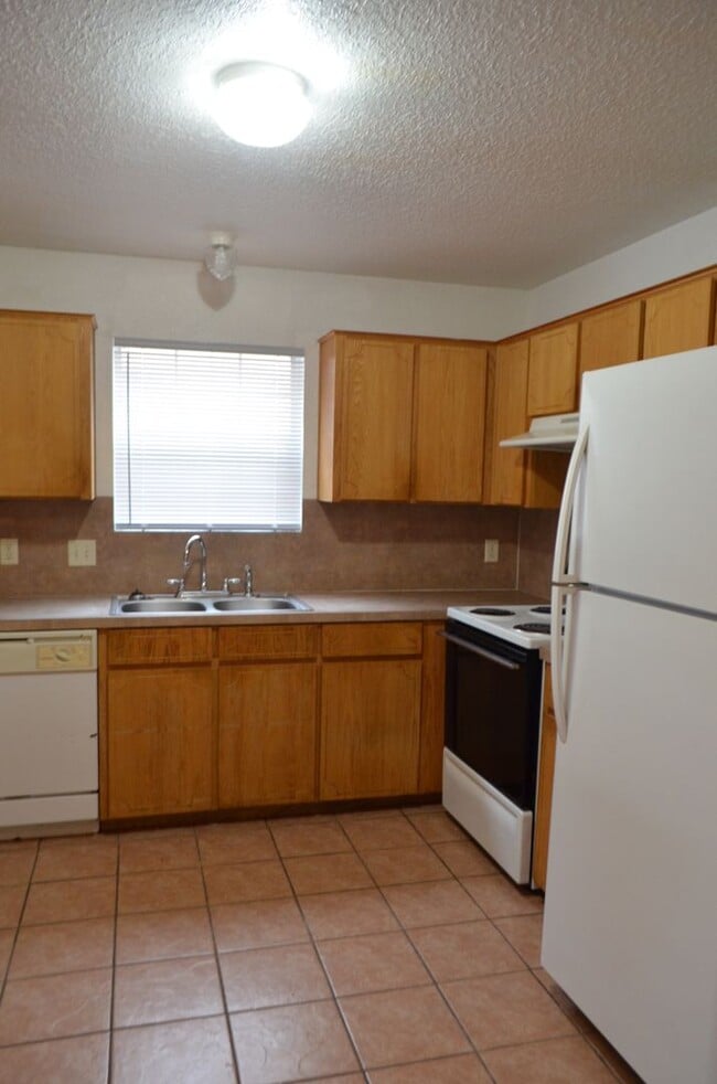 4400 Alan Kent Dr Unidad A - 4400 Alan Kent