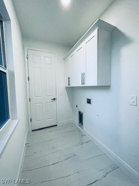 Photo - 2524 39th St W