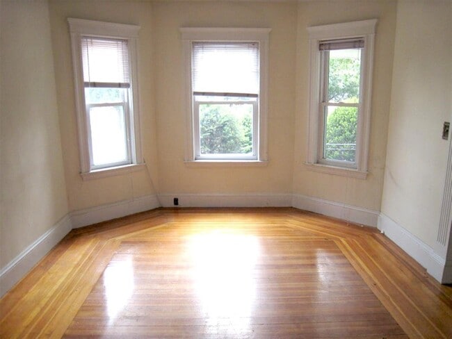 Photo - 183 College Ave Unit 1