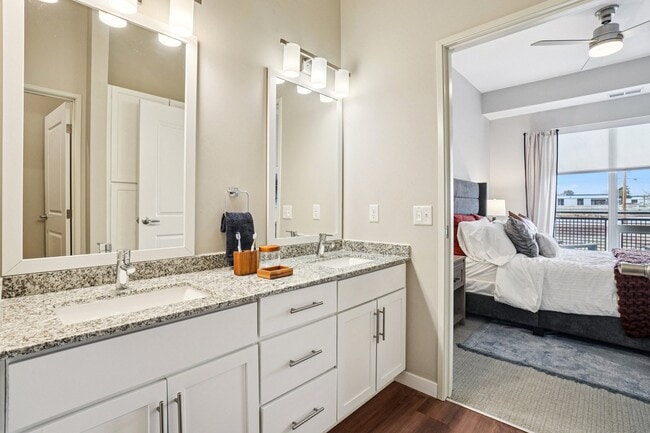 Lyra Apartments