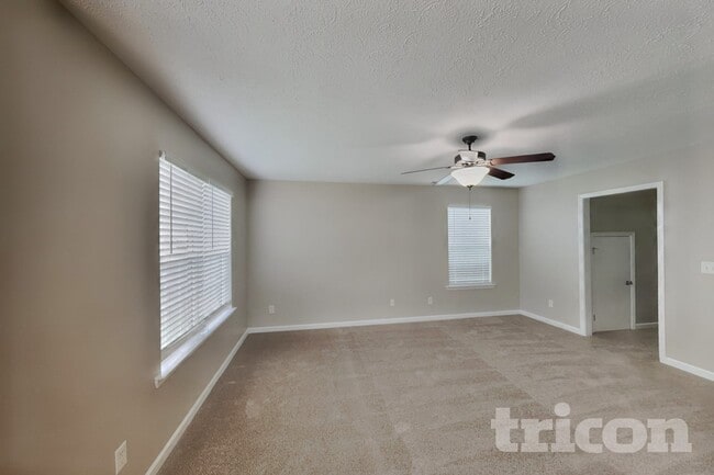 Photo - 501 Homey Dr