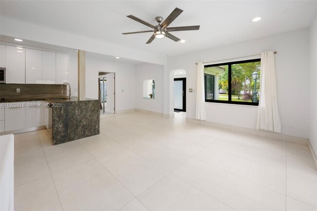 Photo - 1201 NE 178th St