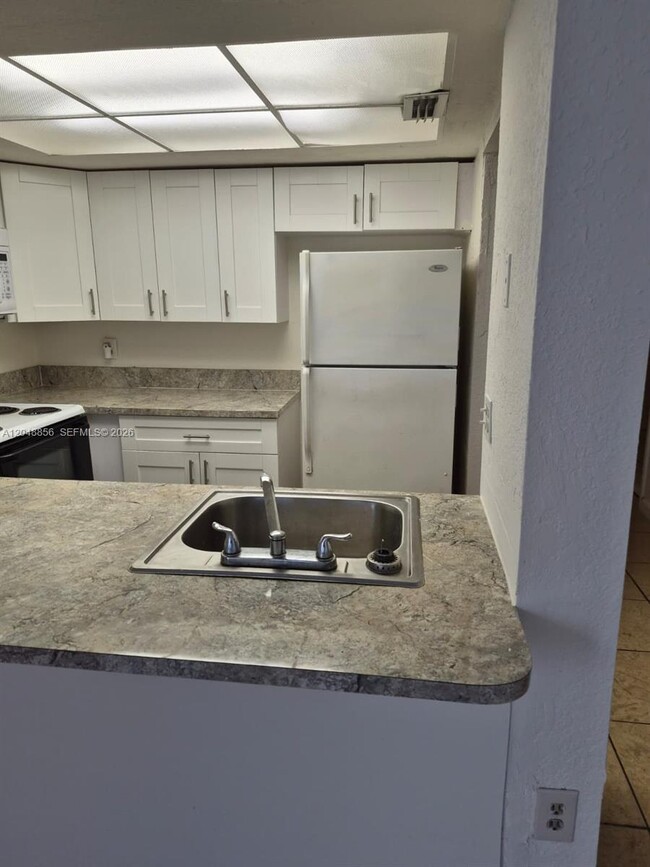 16220 NW 2nd Ave Unit 412