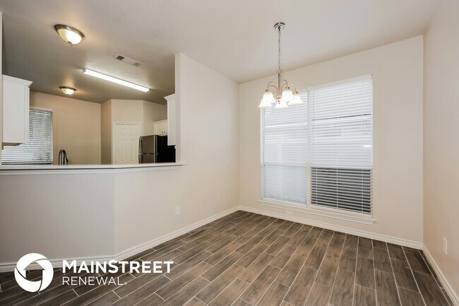 Photo - 1007 Lamar Ave