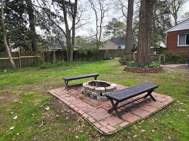 Photo - 216 E Bay Ave