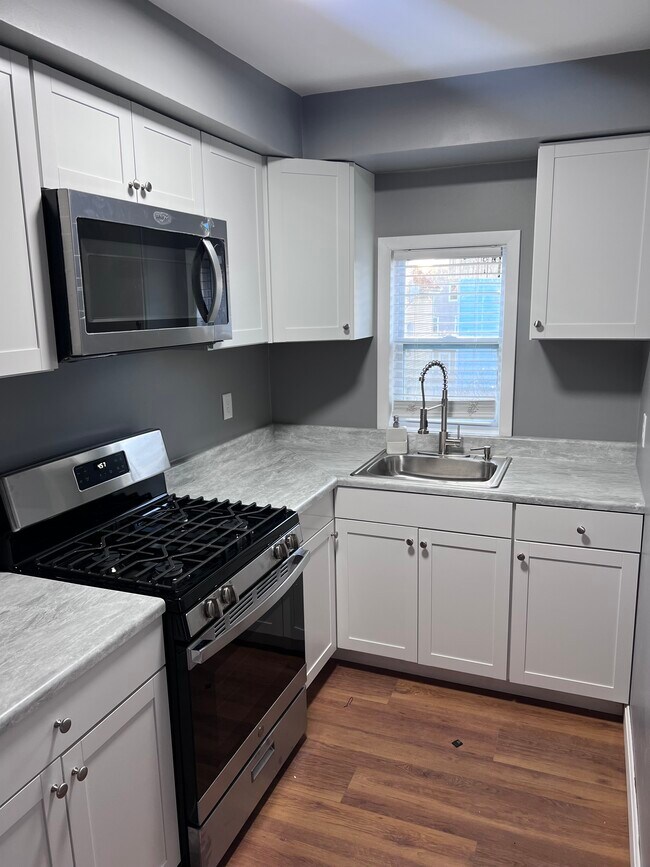 Photo - 17 Ashley St Apartments Unit 3