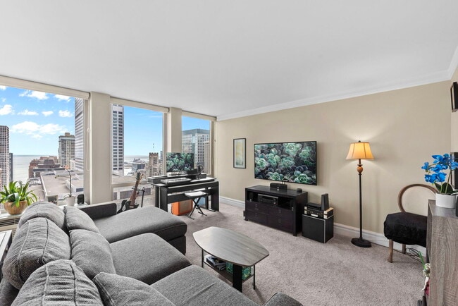 Photo - 111 E Chestnut St Unit 30A