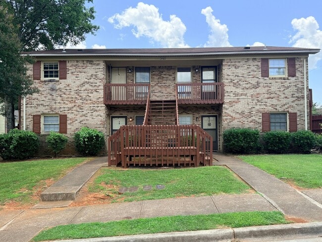 Building Photo - 6209 Friar Tuck Dr NW Unit A