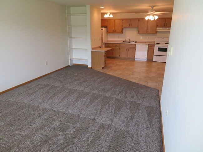 Photo - 606 W State St Unit 606 Apt#3