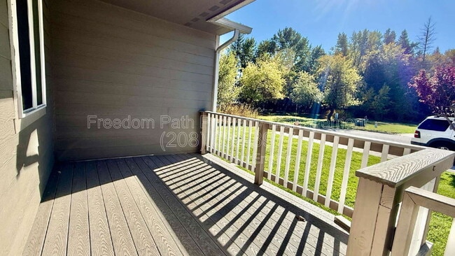 Photo - 302 Ashlin Ct