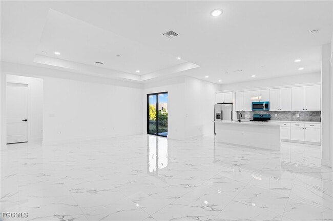 Photo - 2221 Tropicana Parkway W