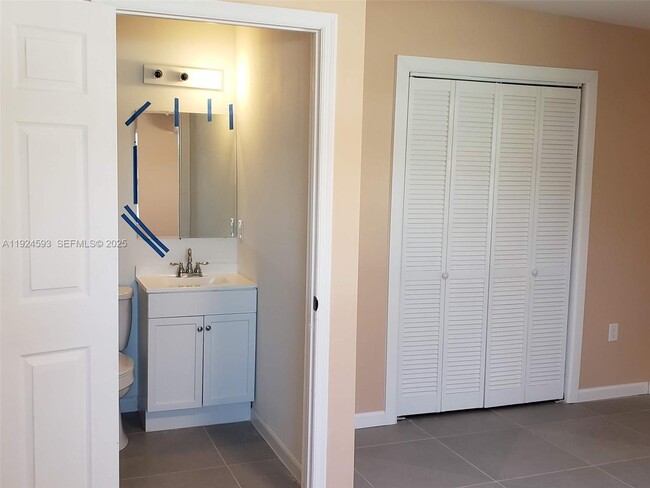 Photo - 5800 New Tampa Hwy