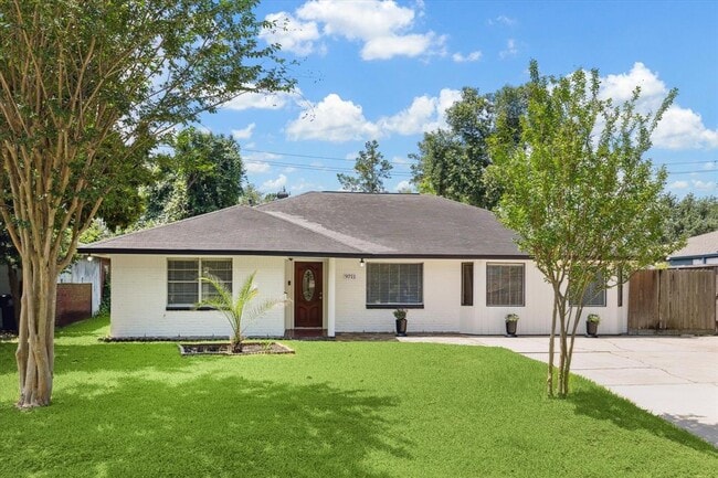 Photo - 9711 Long Branch Ln House