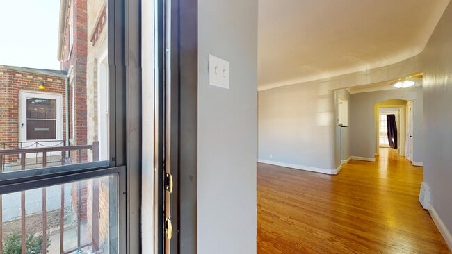 Photo - 5816 Mardel Ave