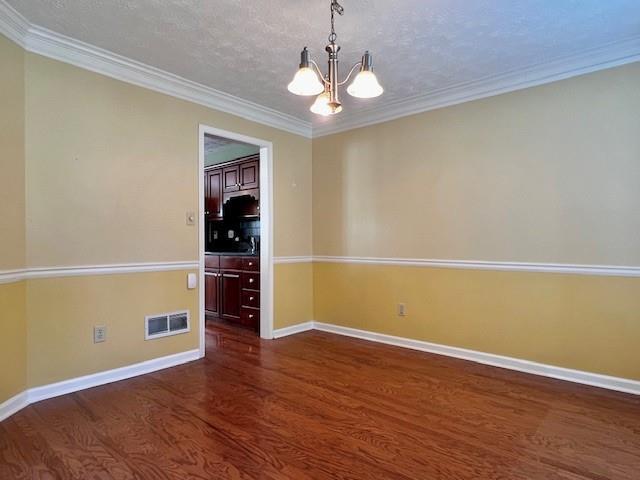Photo - 930 Cedar Bluff Trail SW