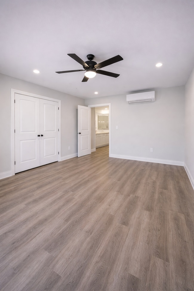 Photo - 6211 Poppy Blvd