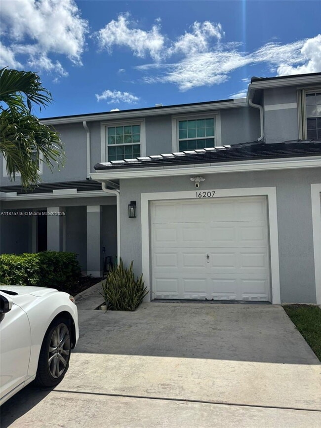 Photo - 16207 Sierra Palms Dr