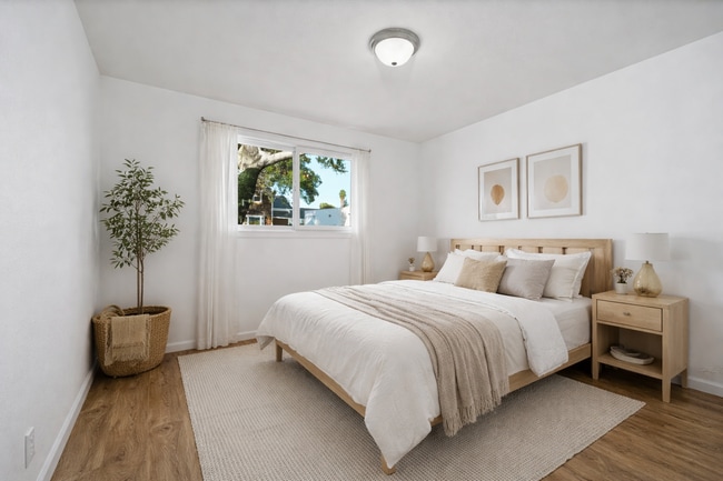 Bedroom - 340 College Ave Unit 340