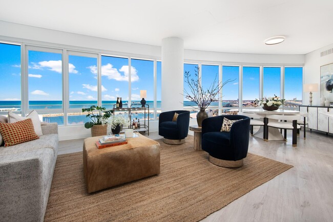 Building Photo - The Couture Rental