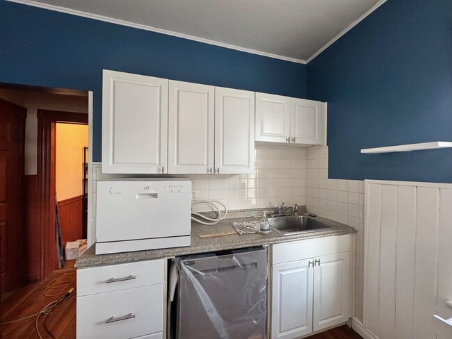 Photo - 27 Gilman Ter Unit 2