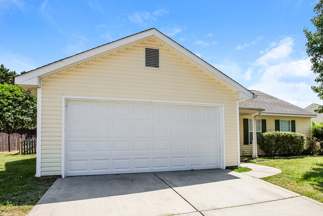 Building Photo - 4087 Counselors Dr