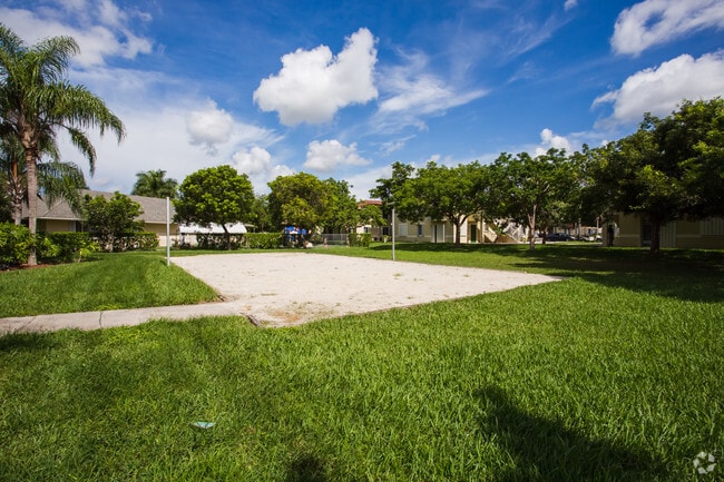 Hidden Grove Apartments
