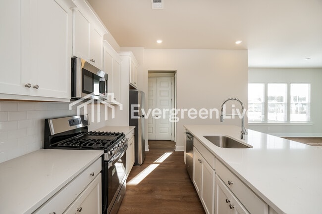 Photo - 131 Bloomsbury St