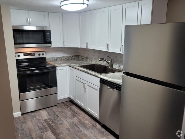 Building Photo - 110 W Main St Unit 4 Rental