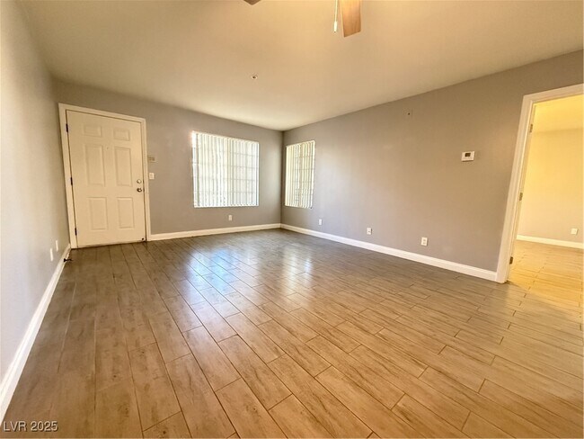 Photo - 2121 Sealion Dr Unidad 106