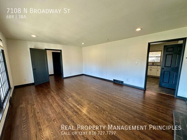 Photo - 7108 N Broadway
