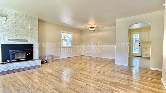 Photo - 1008 Church St