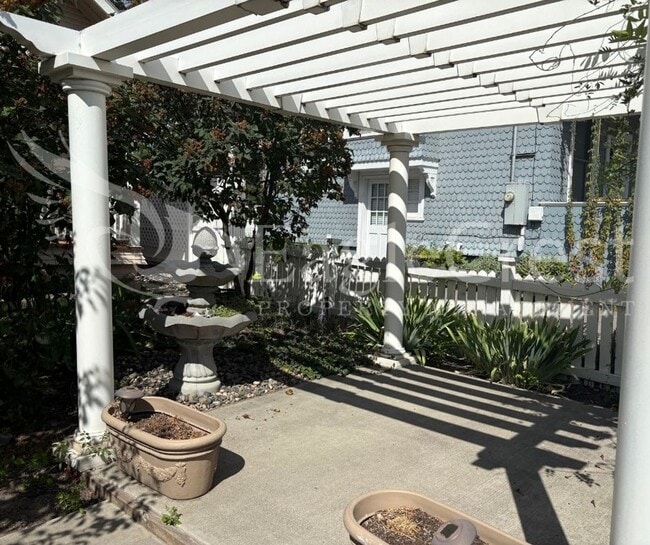 Photo - 515 Newell St